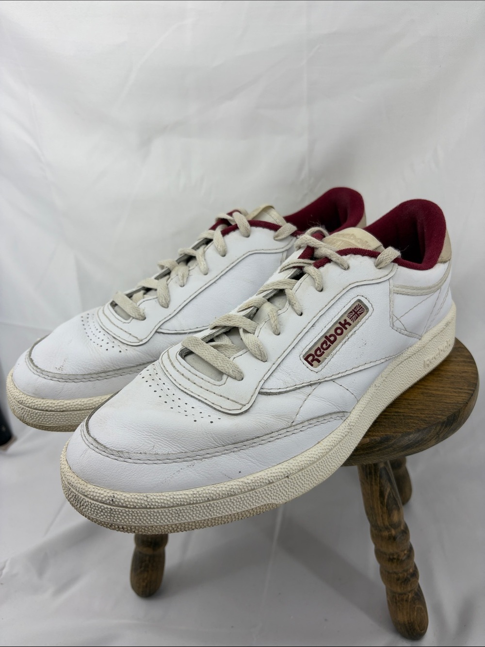 Reebok Club C 85 Classic with Leather Sneakers w/ Maroon Accents, Mens sz 12